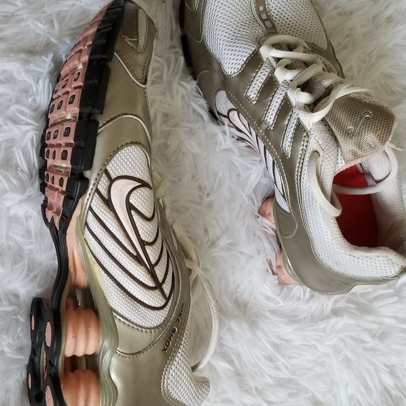 nike shox navina si